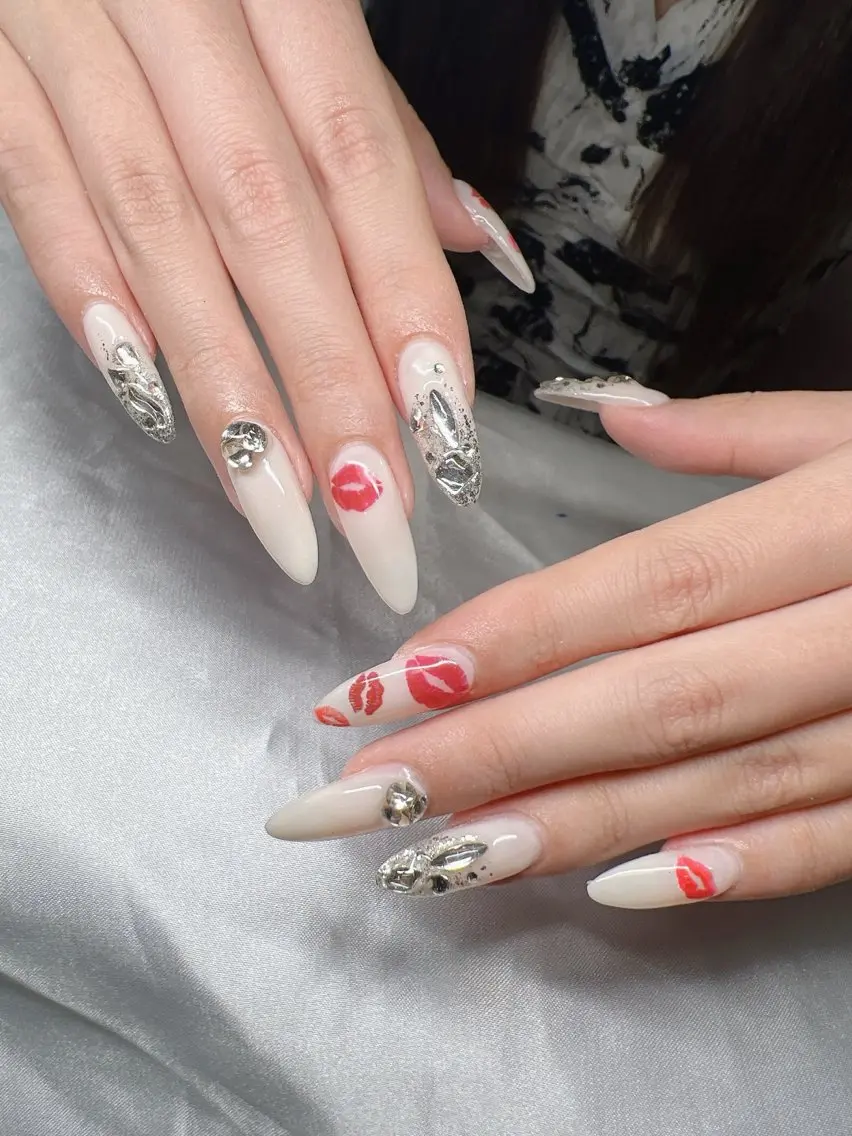 ネイル 長さ出し グラデーション 卒業式 キラキラネイル マグネットネイル ハンドネイル Lee Nailsのネイルデザイン