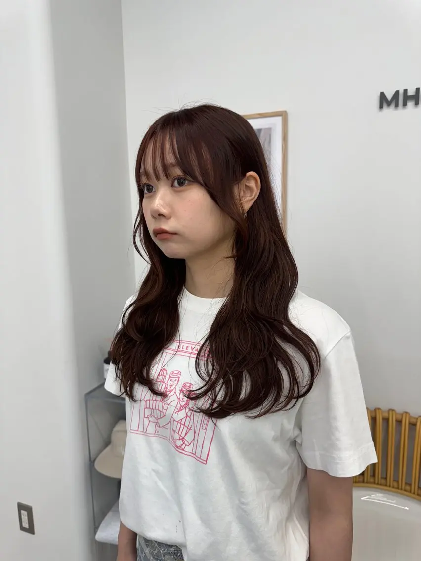ロング 透明感カラー🫧⌇ AO🫐🩵のヘアスタイル