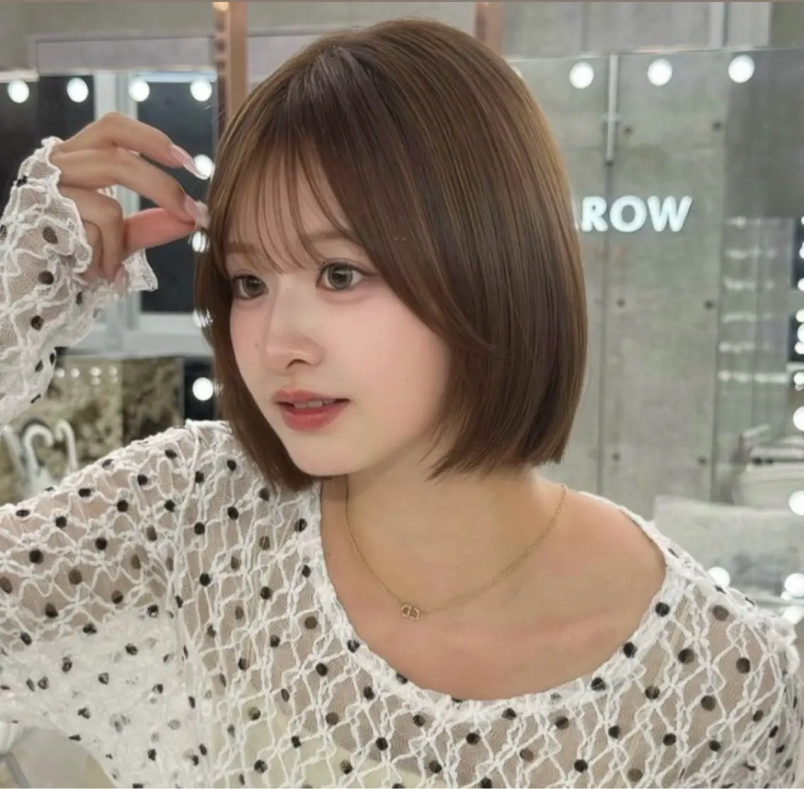 ショート 浦和🩶Wカラー ×美髪矯正 ジュエリのヘアスタイル
