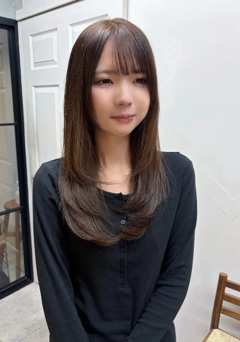 セミロング カラー アッシュ ベージュカラー ヘアカラー yui / 伏見 / 透明感カラーのヘアスタイル