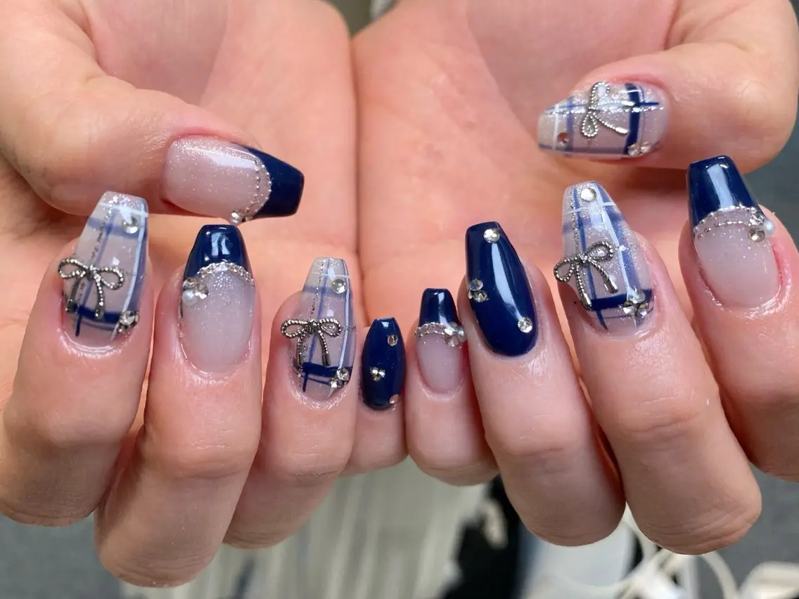 ネイル カジュアル チークネイル 成人式 ドット フレンチネイル ゆず- Nail Salonのネイルデザイン