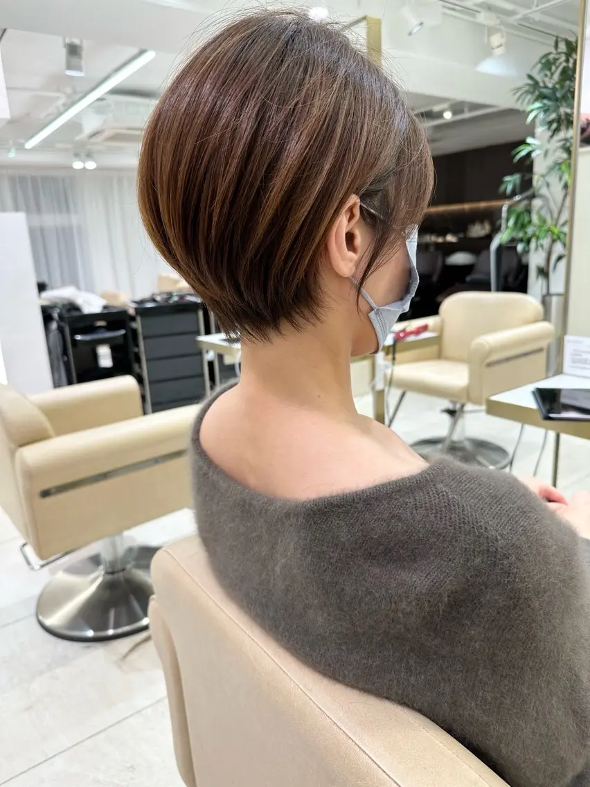 ショート レイヤー/ショート/ 山見陽のヘアスタイル