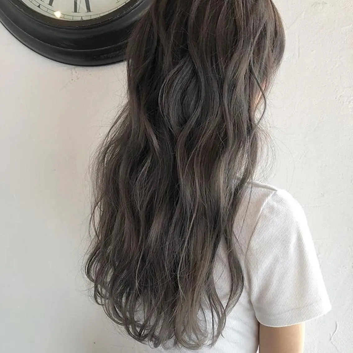 カラー LUMIA/オーナー 西田わかばのヘアスタイル