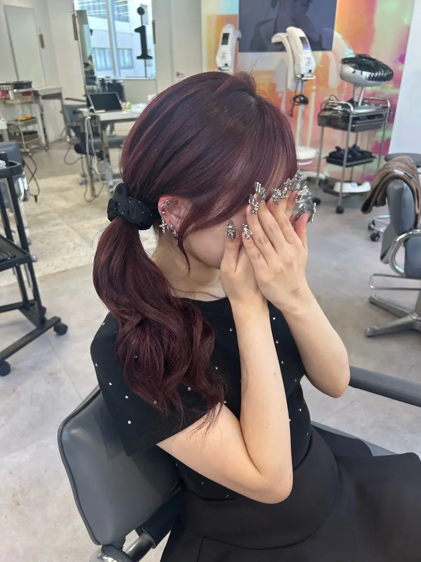 ロング カラー ヘアアレンジ ブリーチ ラベンダーカラー ブリーチなしカラー ピンクカラー ピンクラベンダー 🤍韓国うる艶カラー YUKI🤍のヘアスタイル