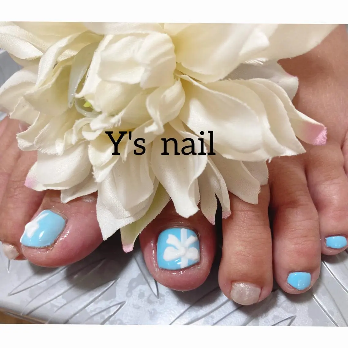 ネイル アートネイル リボン 手書きが得意🖌️ Y’s  nailのネイルデザイン