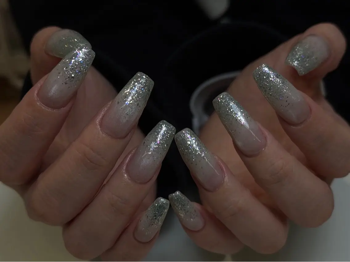 ネイル チークネイル フレンチネイル 韓国ネイル マグネットネイル 持ち込み ハンドネイル Hi nail🎀 池袋kozueのネイルデザイン