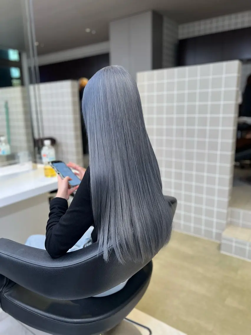 ロング カラー ヘアアレンジ カット ヘアカラー トリートメント ヘッドスパ ヘアセット 透明感×韓流ハイ トーン🫧RYUTAのヘアスタイル