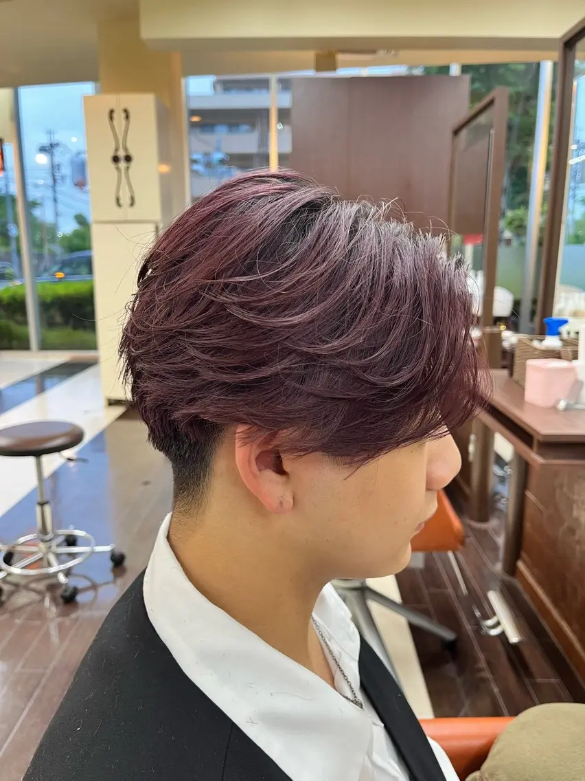 ショート カラー パーマ メンズ センターパート メンズパーマ 刈り上げ ニュアンスパーマ 🧊メンズ特化🧊 高木航希のヘアスタイル