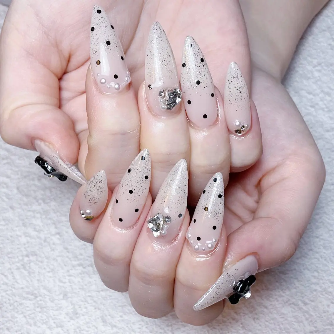 ネイル ハンドネイル 🍭Yun nail hyejin🌸のネイルデザイン