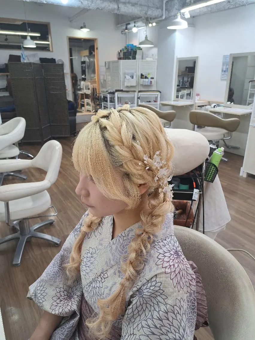 ヘアアレンジ ロング エクステ 着付け GLOSS心斎橋🌹 はるなのヘアスタイル