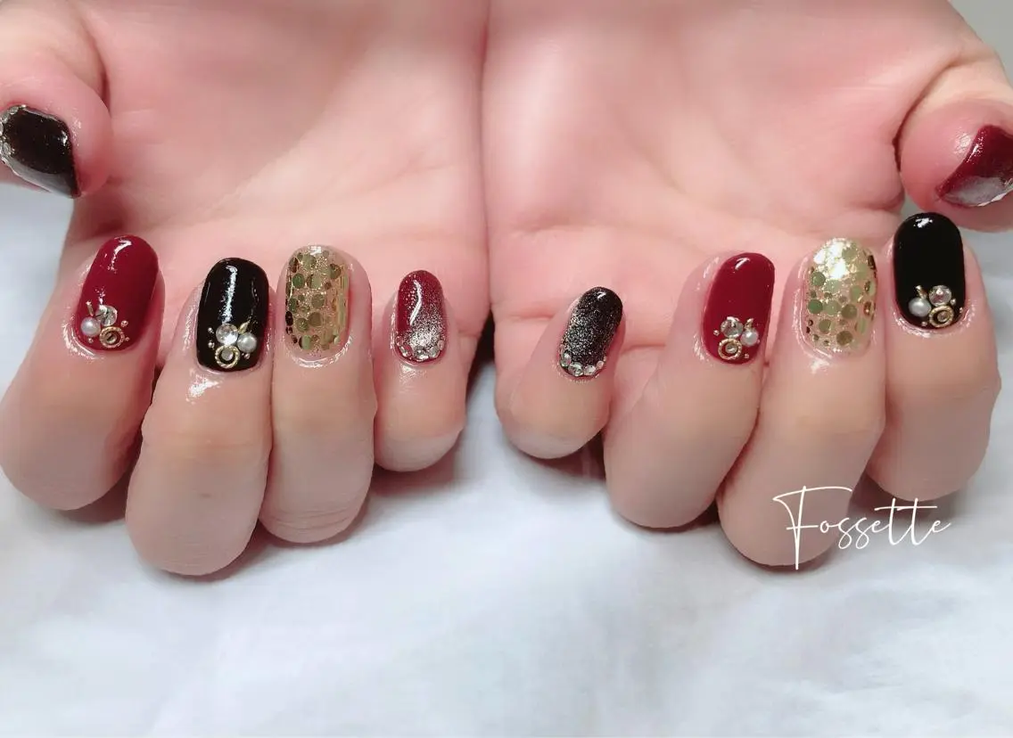ネイル 成人式 ホログラムネイル キラキラネイル マグネットネイル ワンカラーネイル ハンドネイル nailsalon Fossetteのネイルデザイン