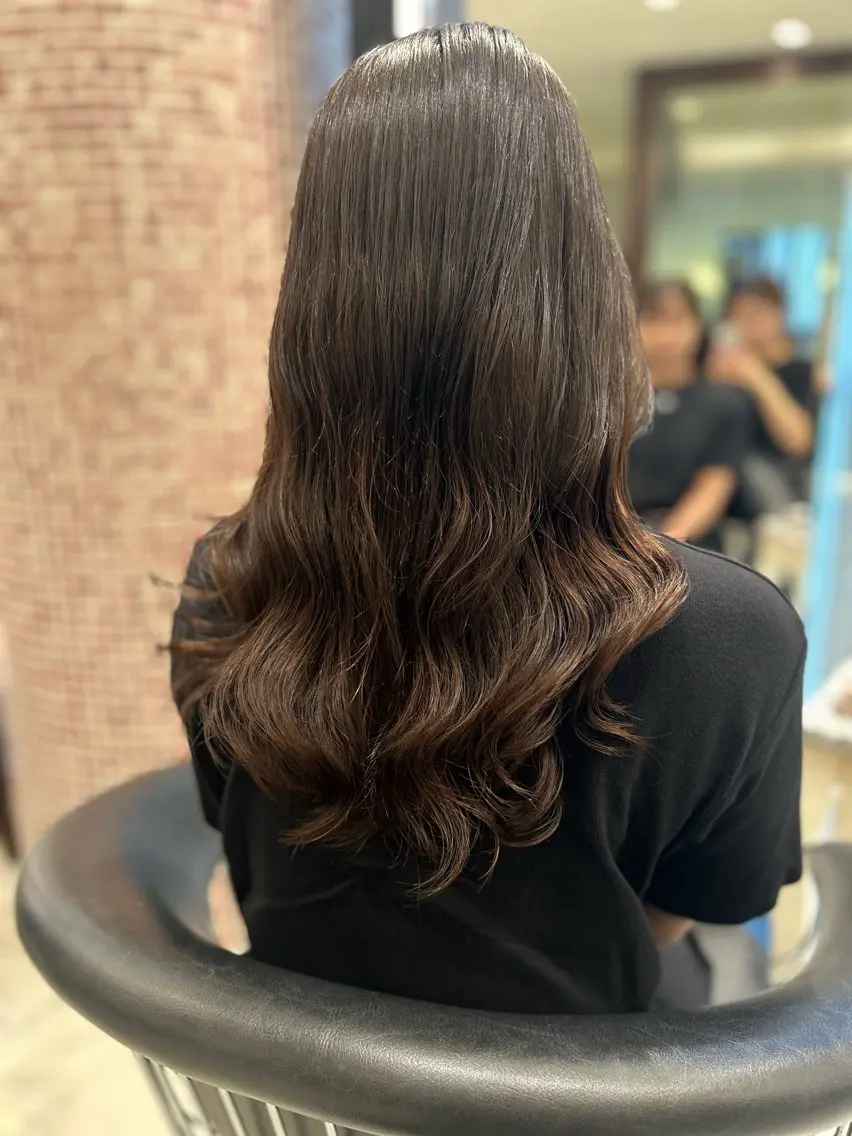 セミロング パーマ カット パーマ 韓国っぽ水光肌カラー マンツーマン🫧なおのヘアスタイル
