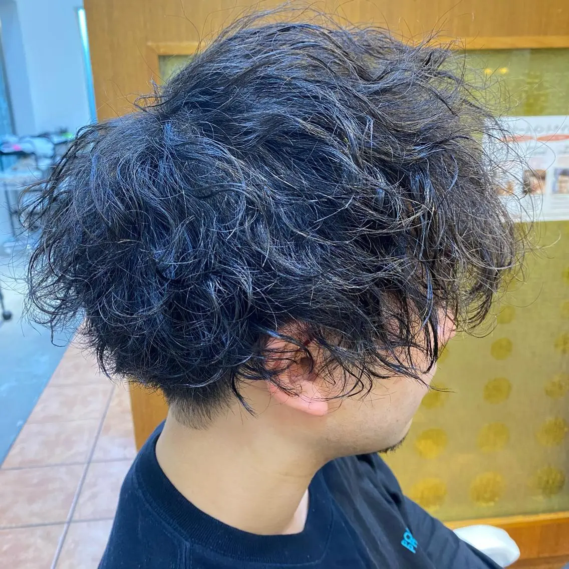 ショート パーマ メンズ メンズパーマ スパイラルパーマ カット ヘアカラー ヘッドスパ メンズ/韓国レイヤー /透明感カラー那須野のヘアスタイル