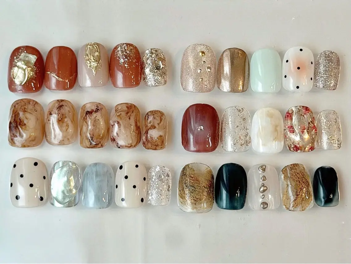 ネイル クリアネイル フラッシュネイル フラッシュマグ フレンチネイル マグネットネイル Luana nailのネイルデザイン