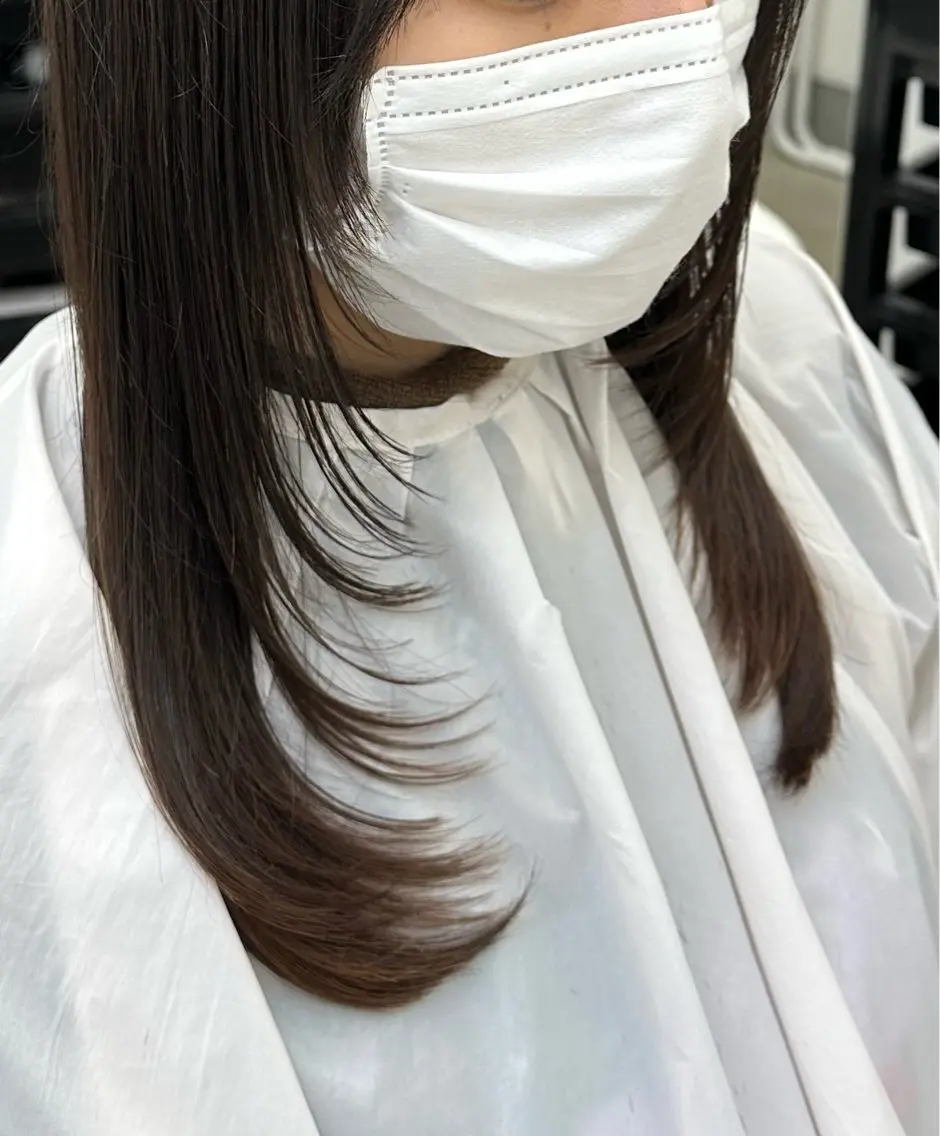 セミロング レイヤーカット カット ヘアカラー トリートメント 茂木 理紗のヘアスタイル
