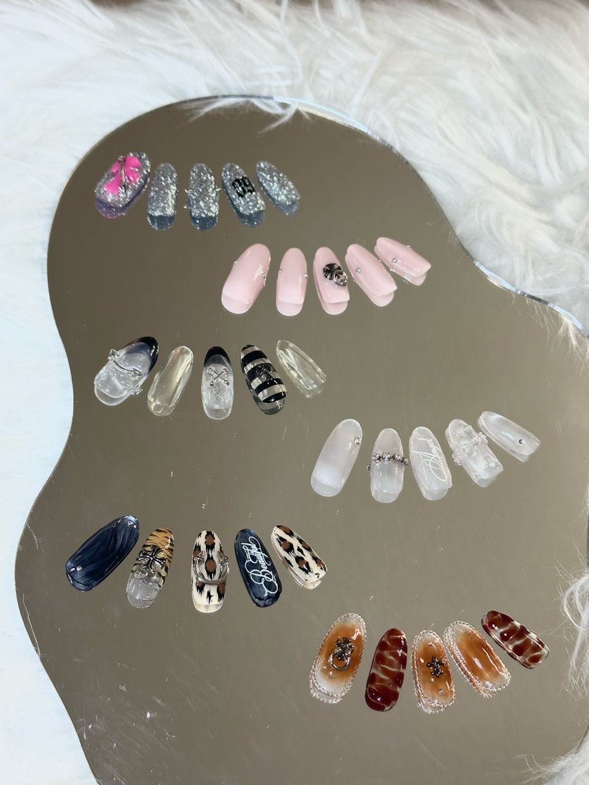 ネイル グリスター 💅のネイルデザイン