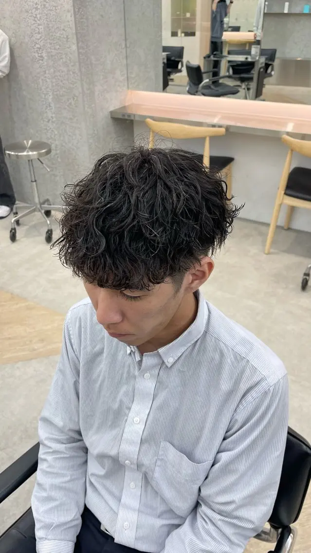 ショート カラー パーマ メンズ キッズ メンズパーマ 波巻きパーマ 栄💗スパイキー⚡️ |パーマ|haruのヘアスタイル