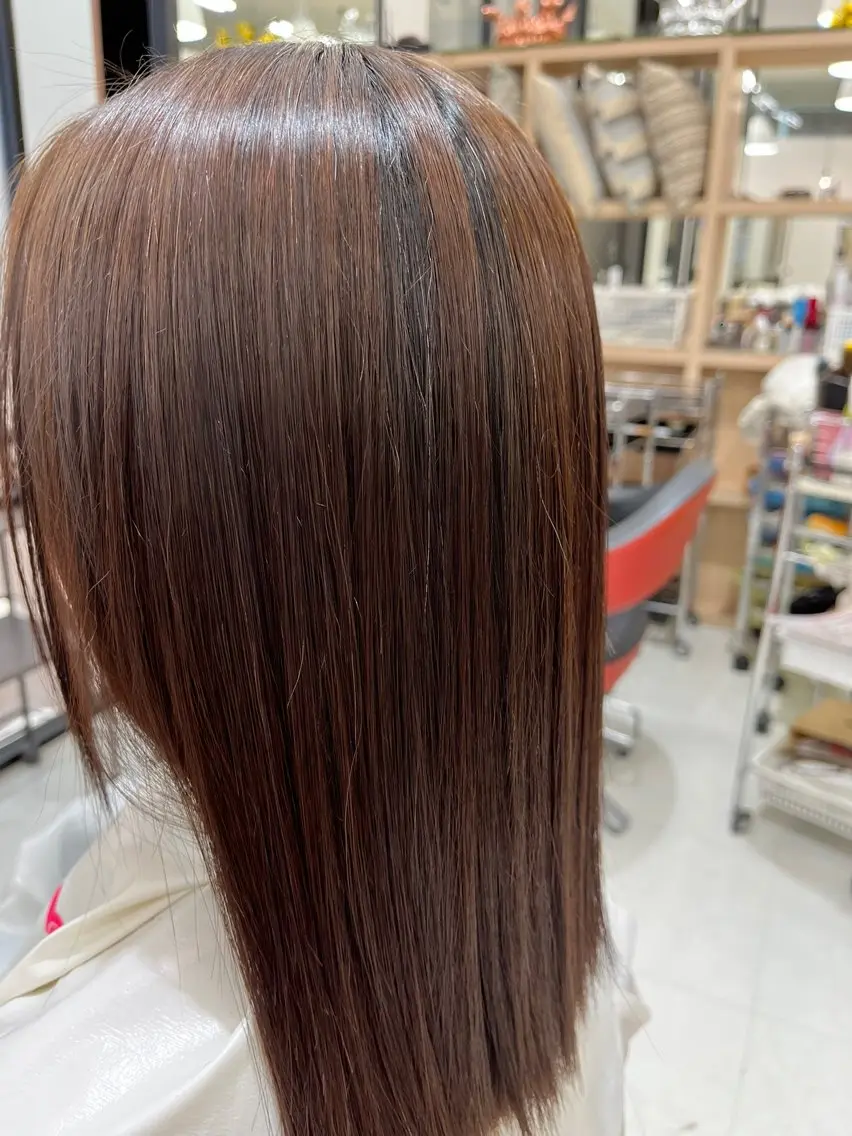 ロング カラー くせ毛 縮毛矯正 縮毛矯正 岡崎 春希のヘアスタイル