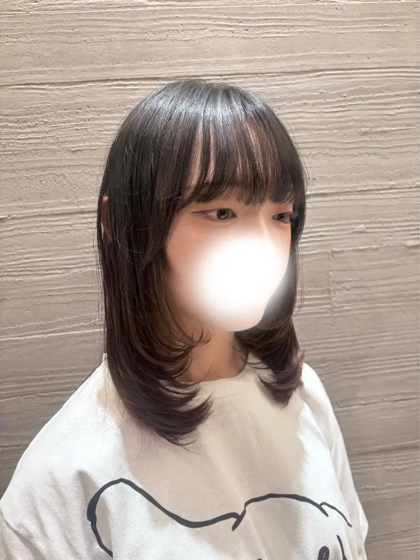セミロング 顔周りカット レイヤーカット Sayumi🪐 メンズ/インナーのヘアスタイル