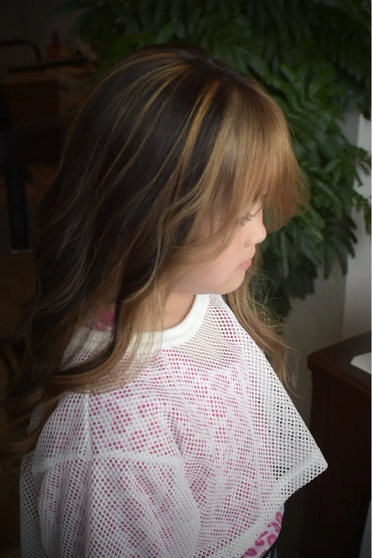 ロング カラー キッズ 岩村 夏姫のヘアスタイル