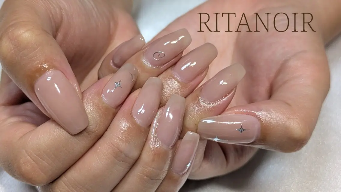 ネイル ジェルネイル オフィスネイル ワンカラーネイル RITA NOIRのネイルデザイン
