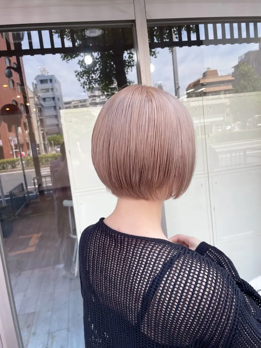 🪽🫧全体ブリーチ+カラートリートメント🪽🫧の写真
