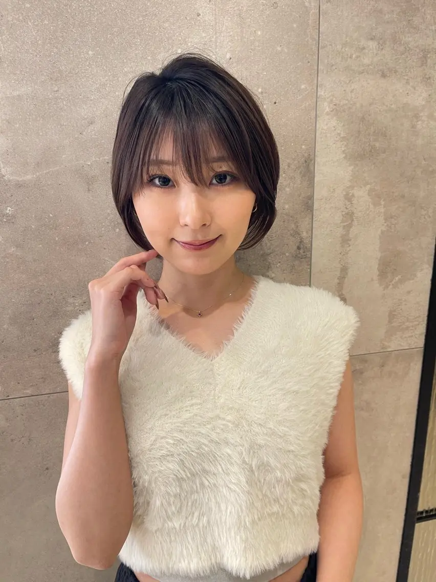 🌻クチコミ限定🌻グレイリタッチカラー(白髪染め)+11ステップトリートメント🤍ྀིの写真