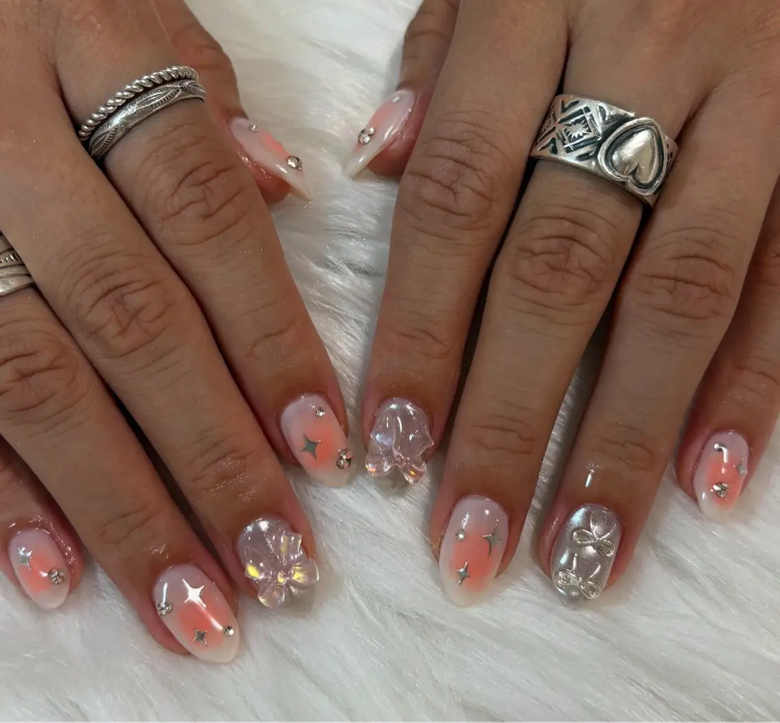 ネイル チークネイル ハンドネイル NAILSALON ViViのネイルデザイン