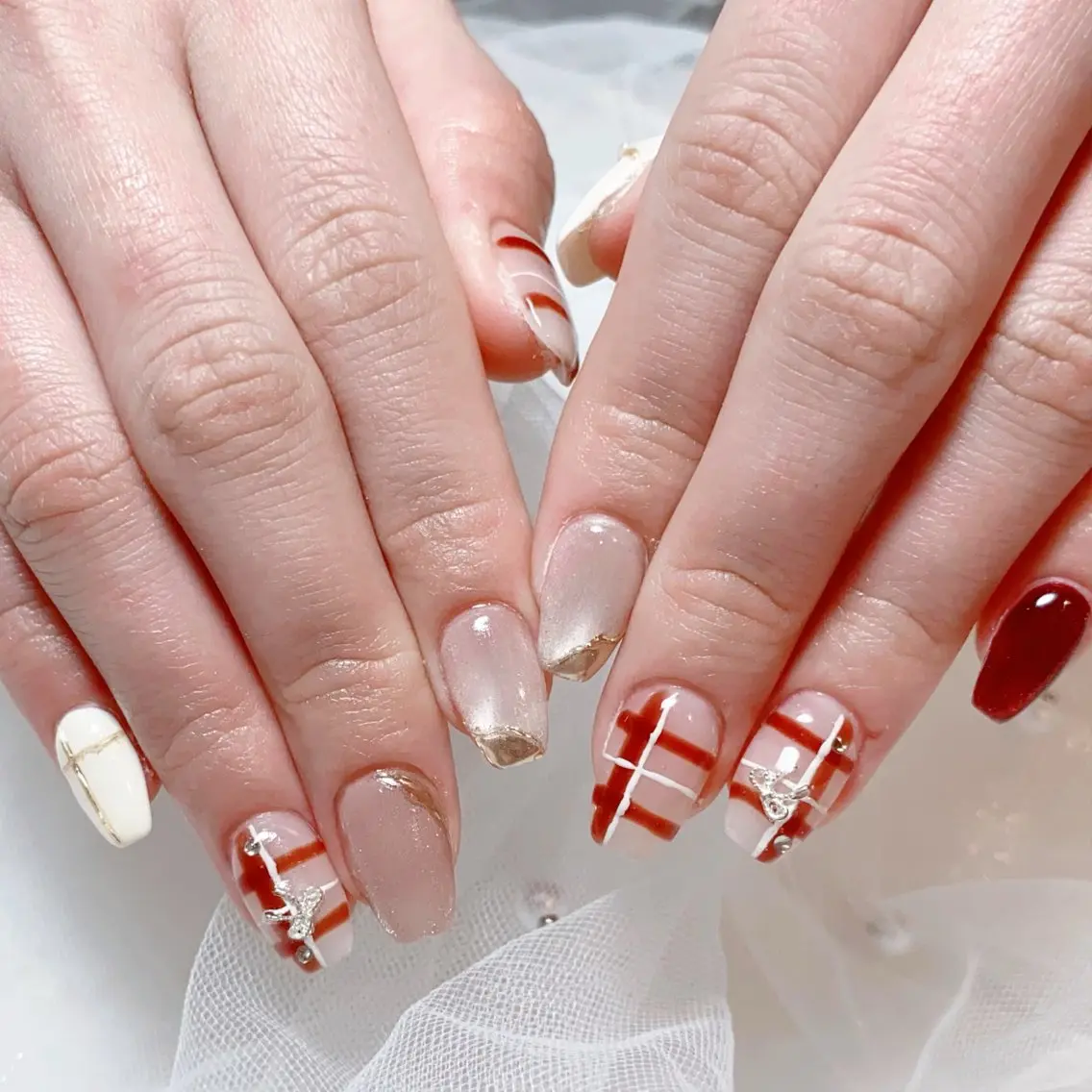 メンズ ネイル メンズ韓国風 アートネイル オーロラネイル ガーリー キラキラネイル ハンドネイル Nail salon 木にいるのネイルデザイン