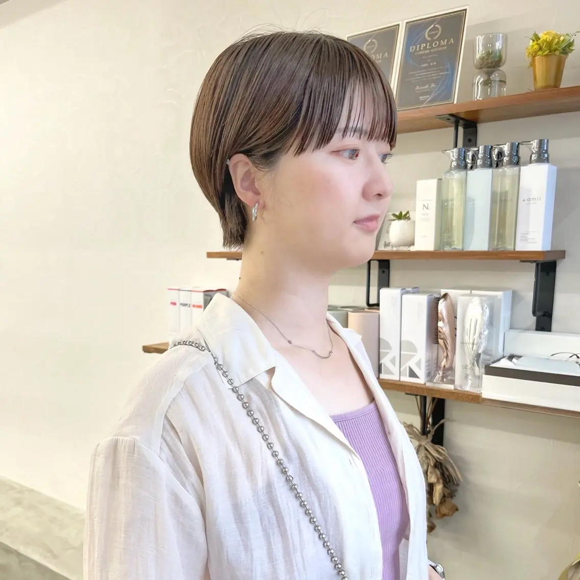 ショート カラー 丸みショート ブリーチ ブリーチなしカラー ボブ レイヤーカット カット ヘアカラー トリートメント 初めてのショート お任せください✂️のヘアスタイル