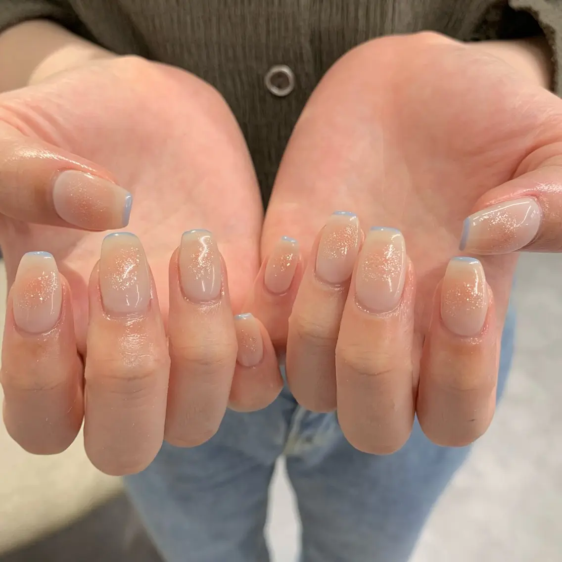 ネイル チークネイル マキノ ユイのネイルデザイン
