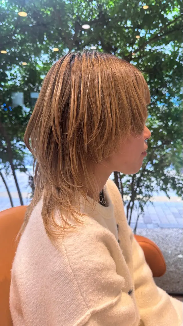 ミディアム レイヤーカット ウルフカット ウルフレイヤー 田宮 優斗のヘアスタイル