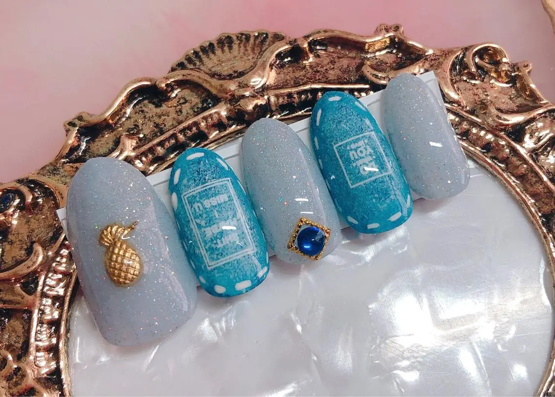ネイル ハンドネイル CROWN プライベートサロンのネイルデザイン