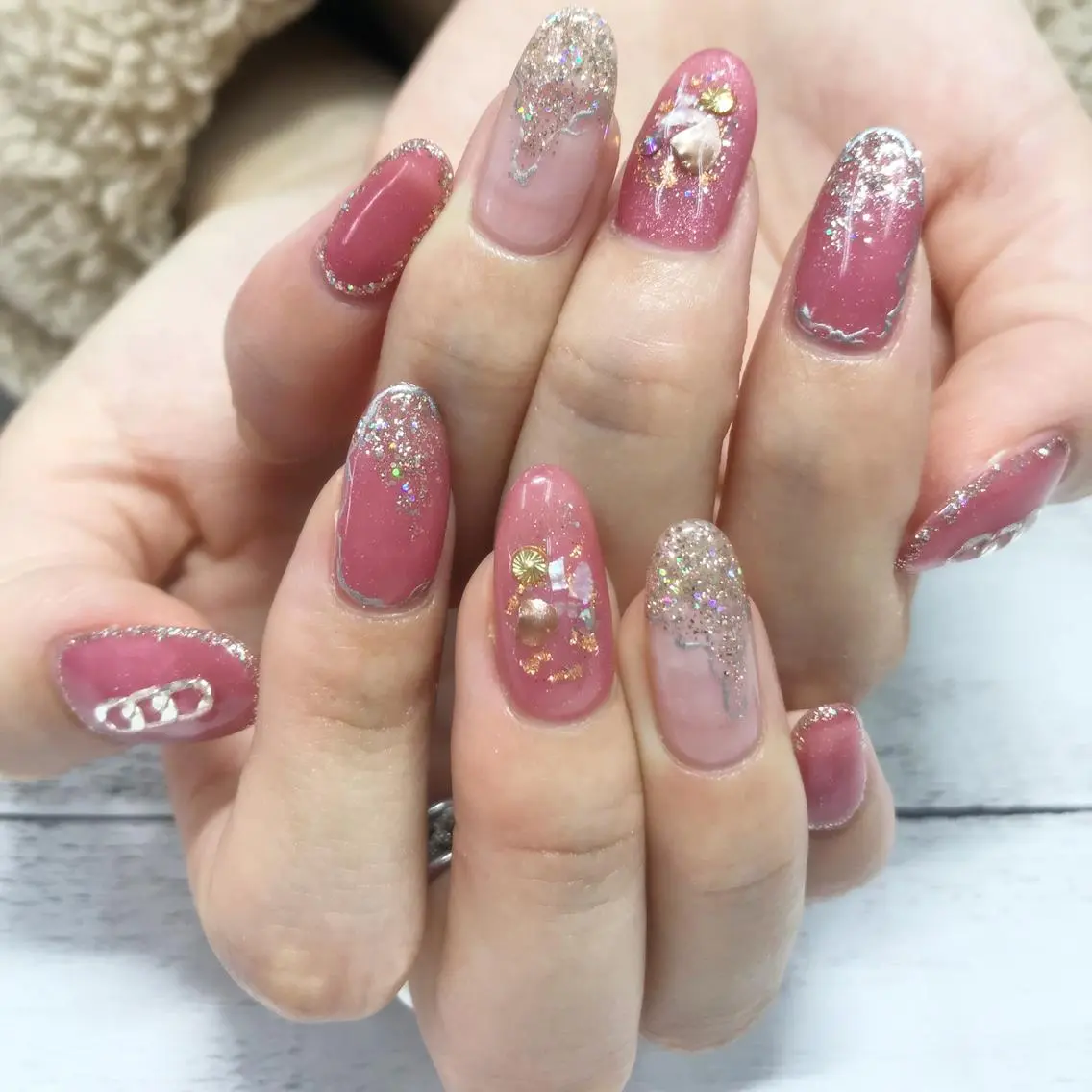 ネイル ハンドネイル リラネイル Aikenのネイルデザイン