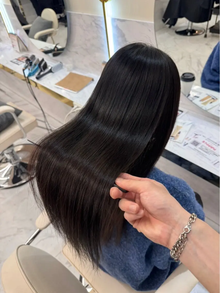セミロング カラー 縮毛矯正🫧髪質改善 高原瑞輝のヘアスタイル