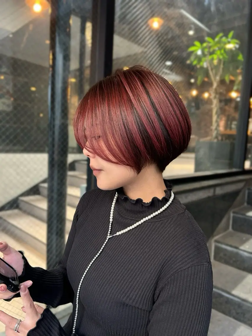 ショート カラー ショートボブ ブリーチ デザインカラー ボブ 伸ばしかけ カット ヘアカラー トリートメント 柔らか垢抜けｶﾗｰと ｶｯﾄ🫧ASUKAのヘアスタイル