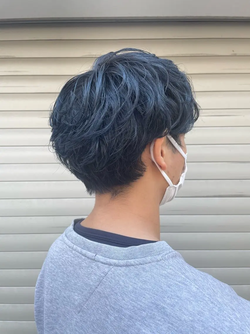 カラー メンズ 黒髪 ブルーカラー ブルーブラック ブリーチ/レイヤー 💙ayame💙のヘアスタイル