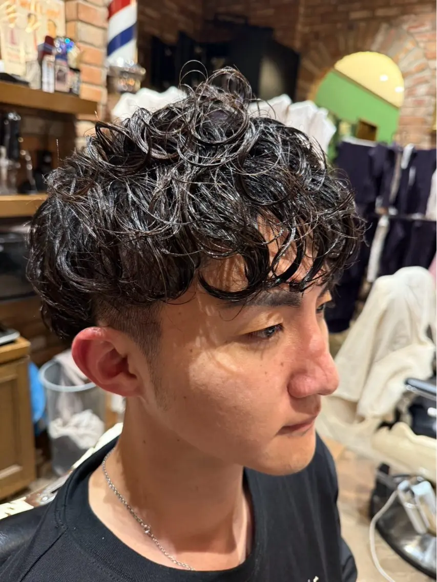 カット+パーマ+シャンプー+セット(整髪料購入)の写真