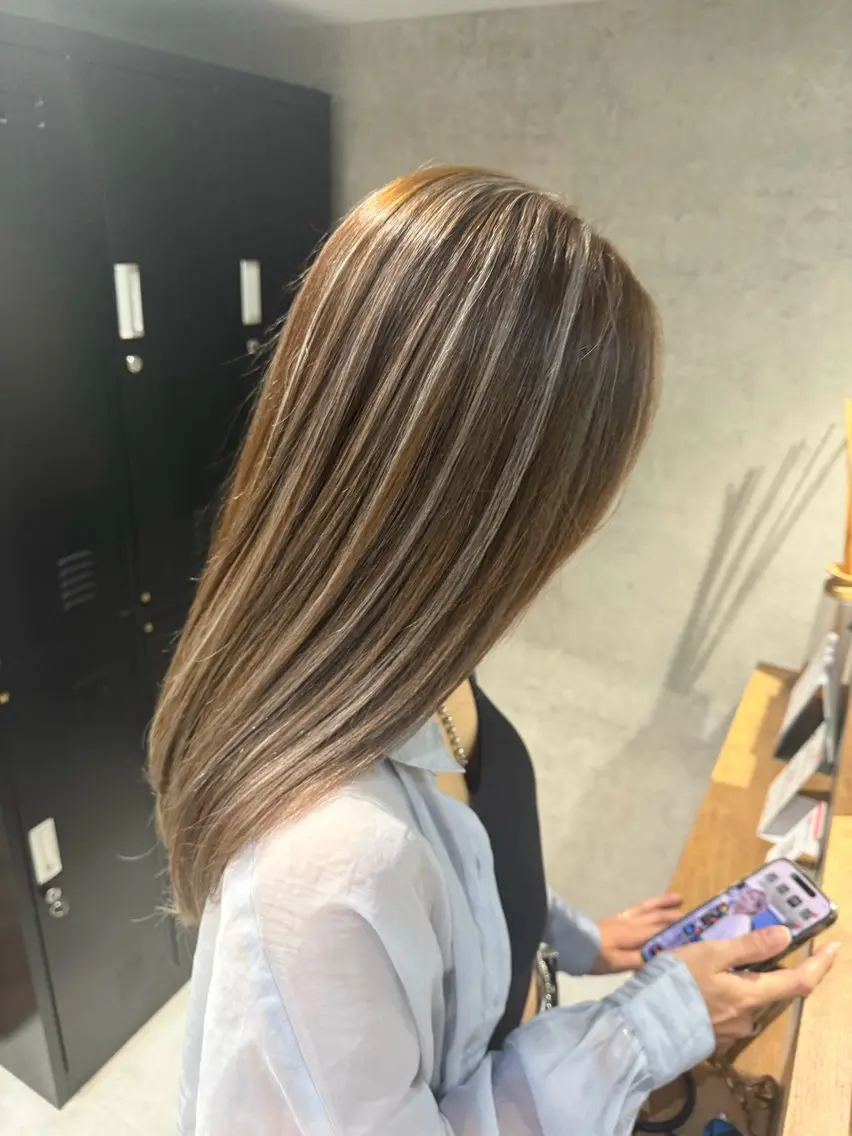 ロング ハイライト 沼野 奈美/CREAMのヘアスタイル