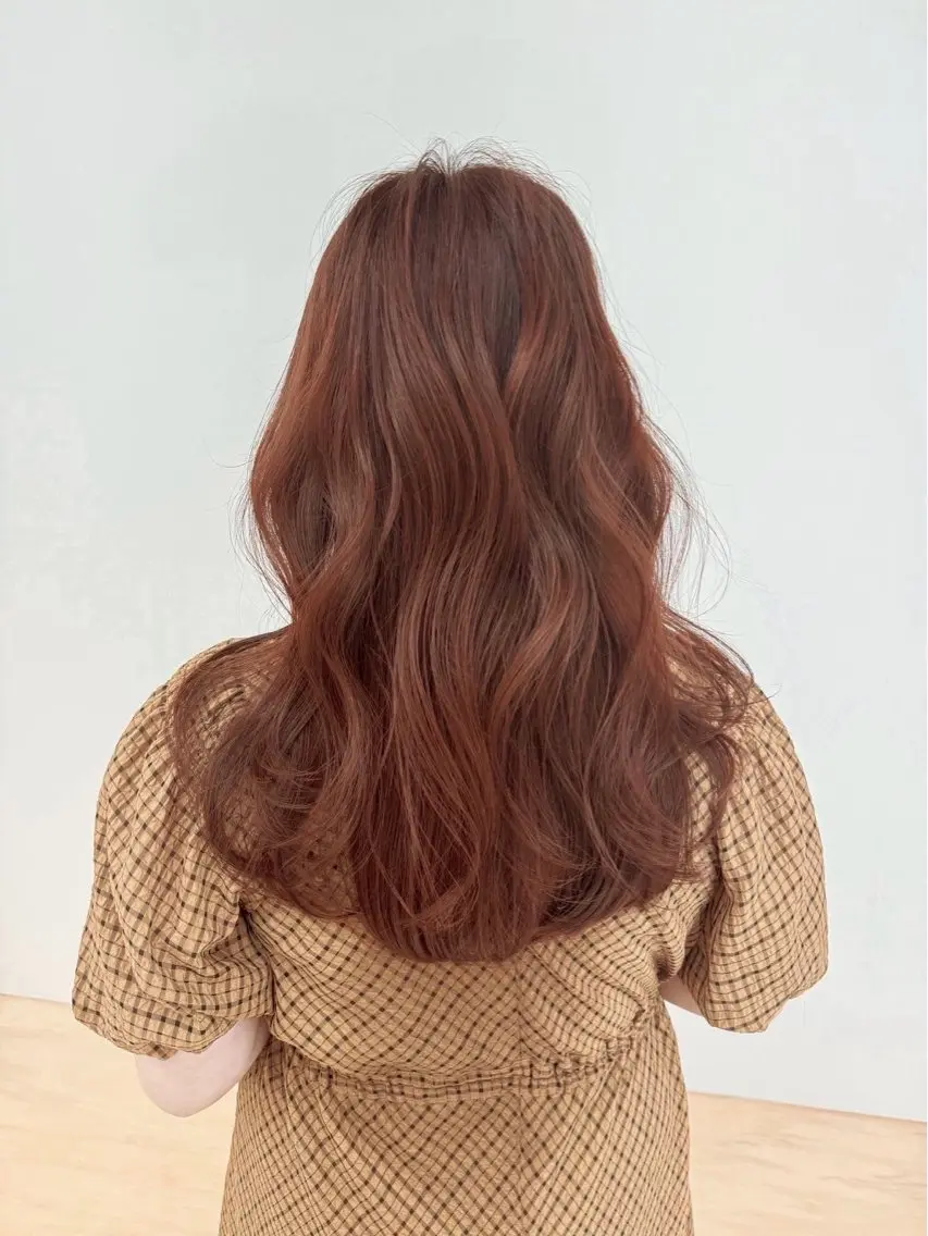 セミロング カラー オオタ ユウトのヘアスタイル