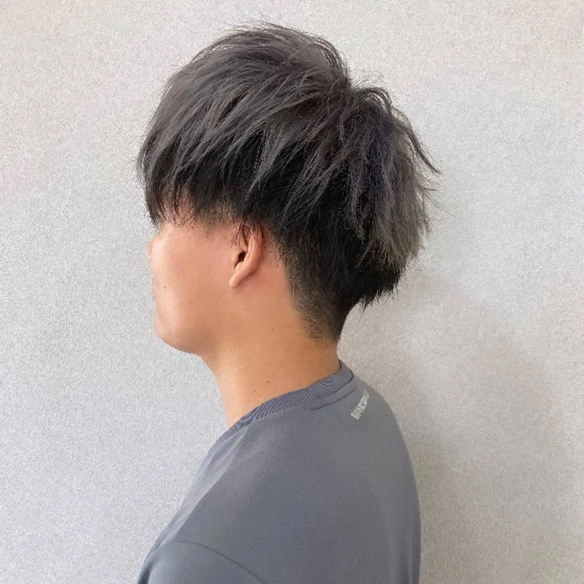 ショート カラー インナーカラー ヘアカラー 前田 知輝のヘアスタイル