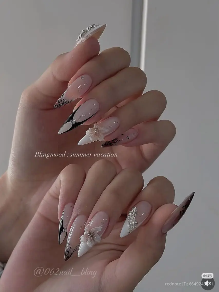 ネイル 韓国ネイル マグネットネイル 持ち込み Dyo Nail_Royalのネイルデザイン