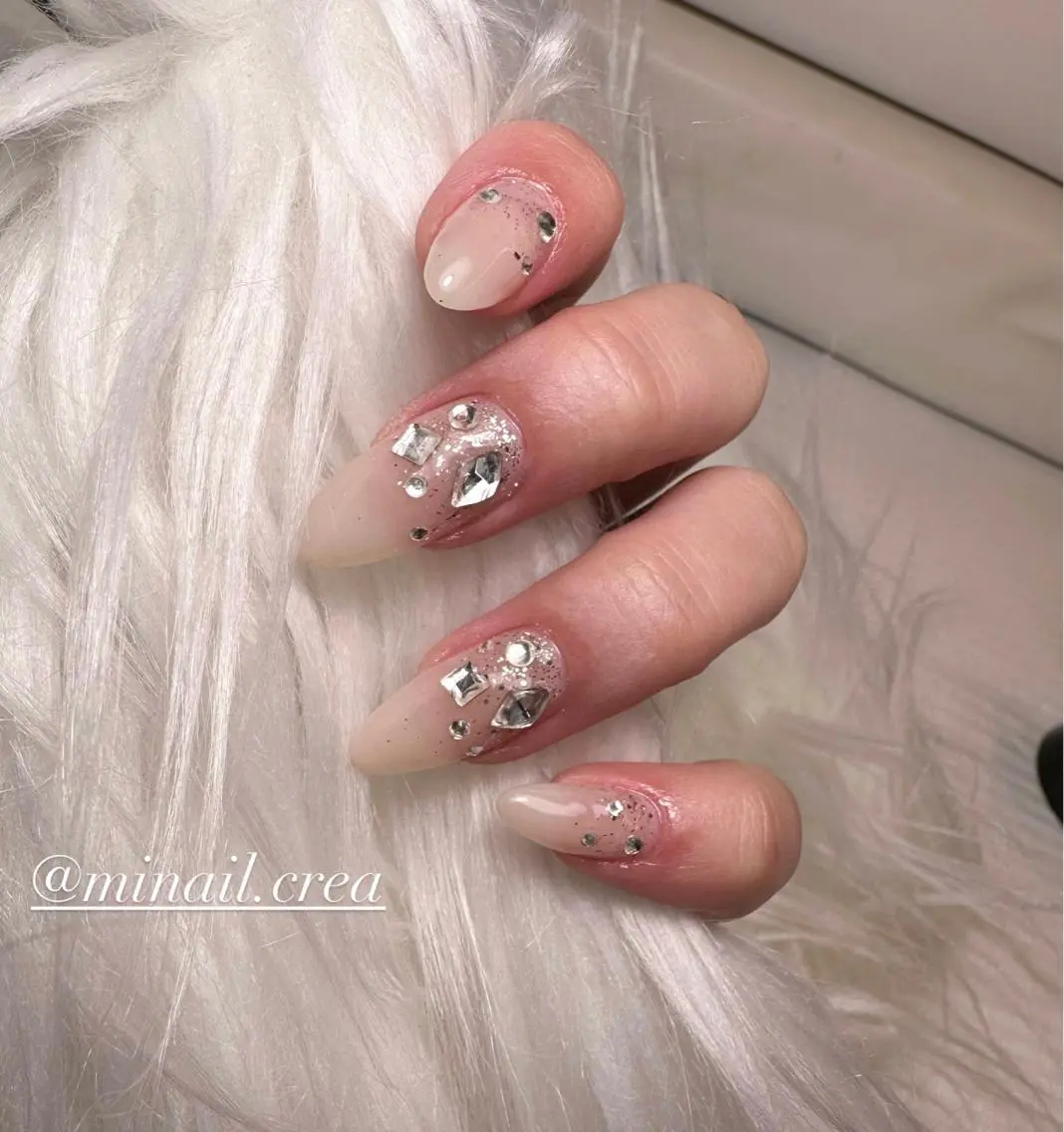 ネイル キラキラネイル 韓国ネイル ロングネイル スカルプネイル シンプルネイル CReA nailのネイルデザイン
