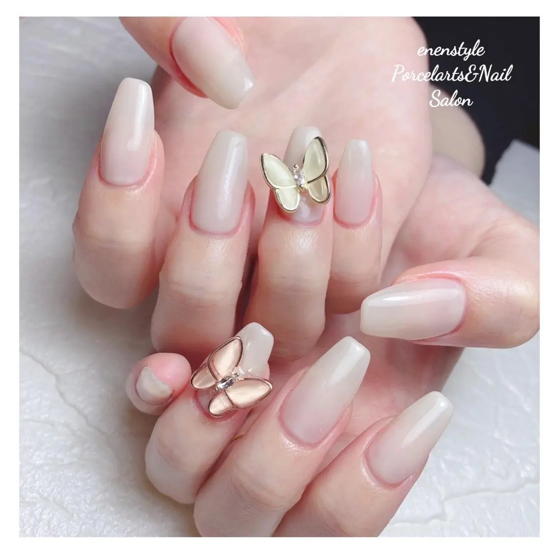 ミディアム ネイル 🐾enen style 🐾のネイルデザイン