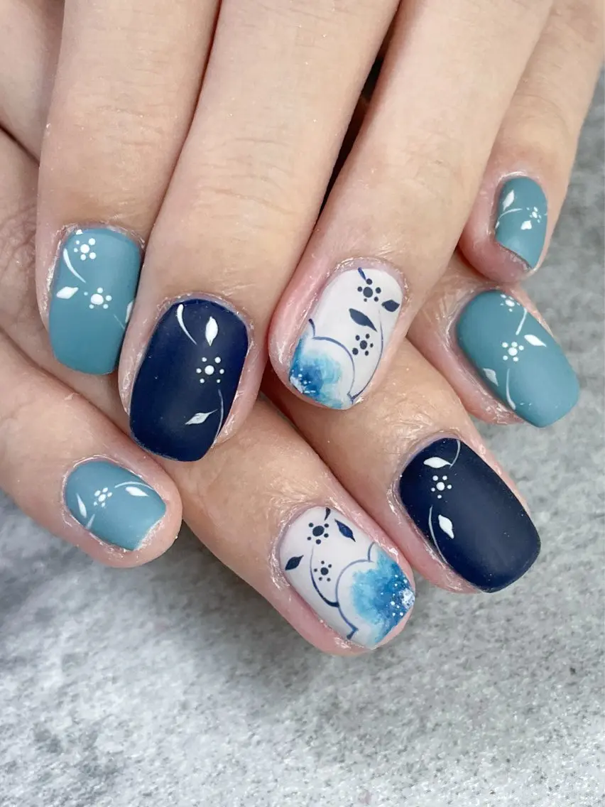 ネイル ハンドネイル FIORITURA aiのネイルデザイン