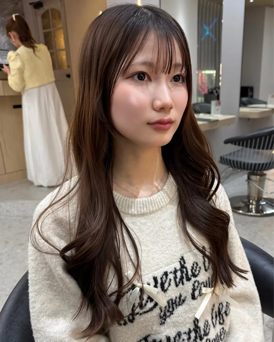 ロング くびれヘア 顔周りカット 髪質改善 ヨシンモリ 韓国風ヘア 平山 翔意のヘアスタイル