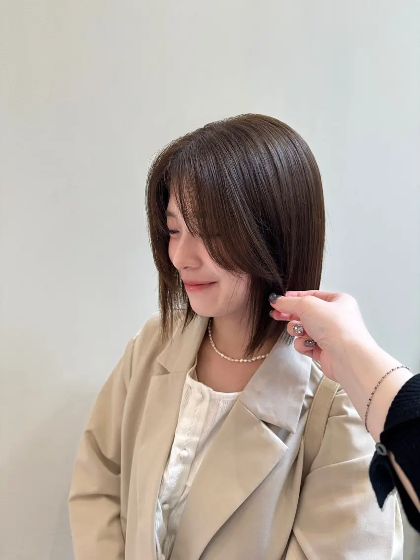 【大人気✨🎀】顔周りカット+透明感カラー+髪質改善トリートメント/¥17870→¥8400‼️の写真