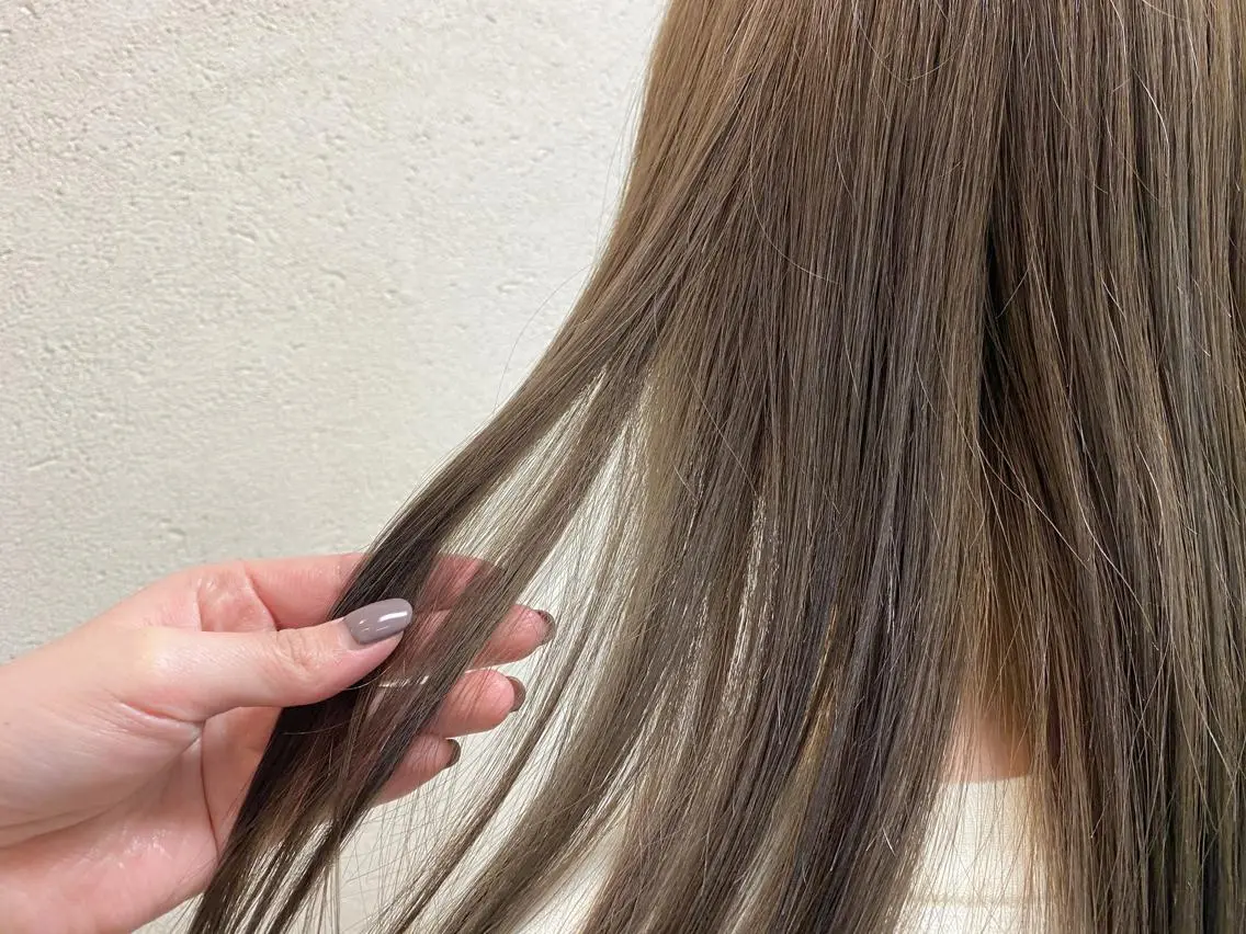 ロング カラー 才門 真菜のヘアスタイル