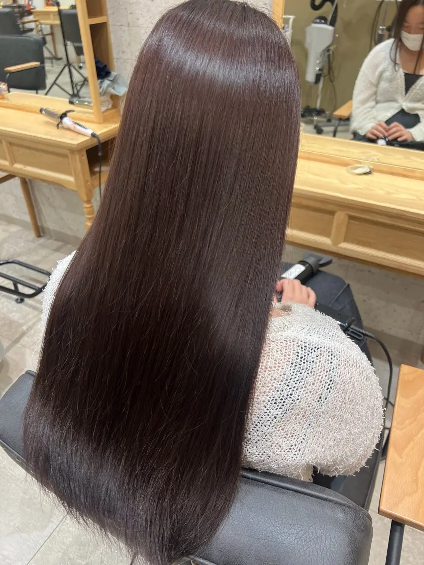 ロング カラー ヘアカラー トリートメント 澤田 華月のヘアスタイル