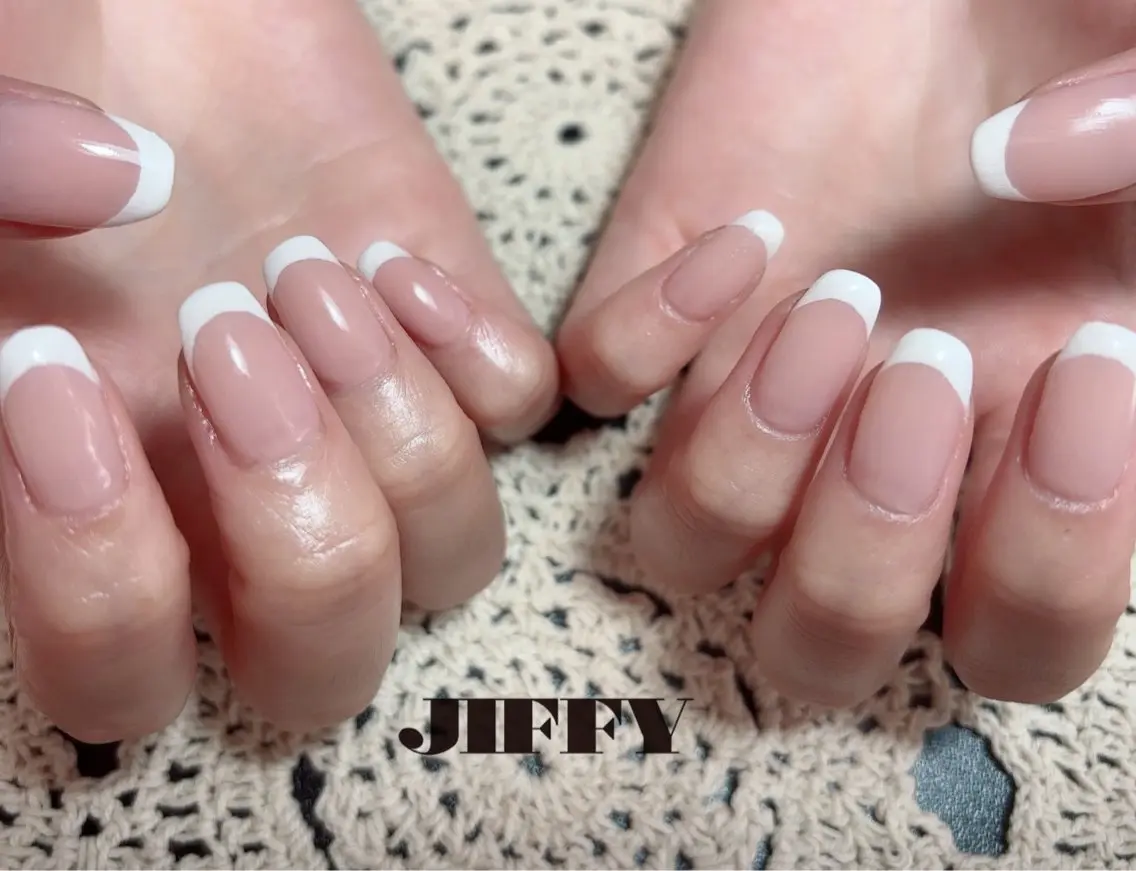 セミロング ハンドネイル JIFFY nailstudioのネイルデザイン